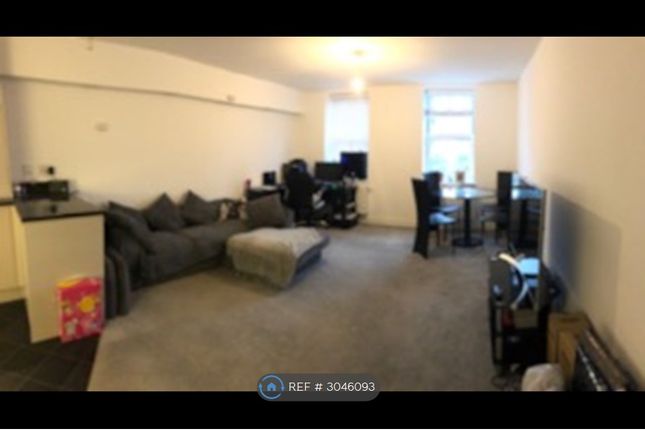 Flat, Middleton House High Street, Horley photo 4