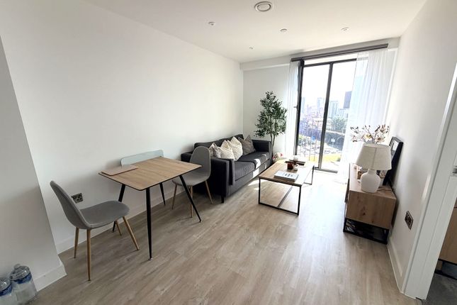 Apartment 1407 Silkbank Wharf, 21 Derwent Street, Salford photo 3