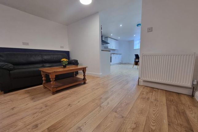 Property to rent in Beechwood Terrace, Burley, Leeds