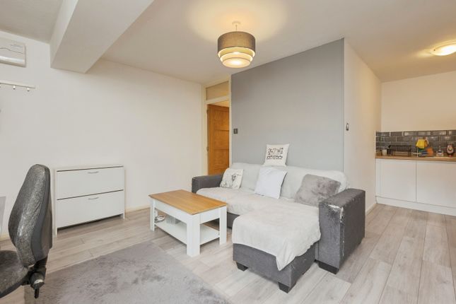 18, Berwick Way, Sevenoaks photo 4