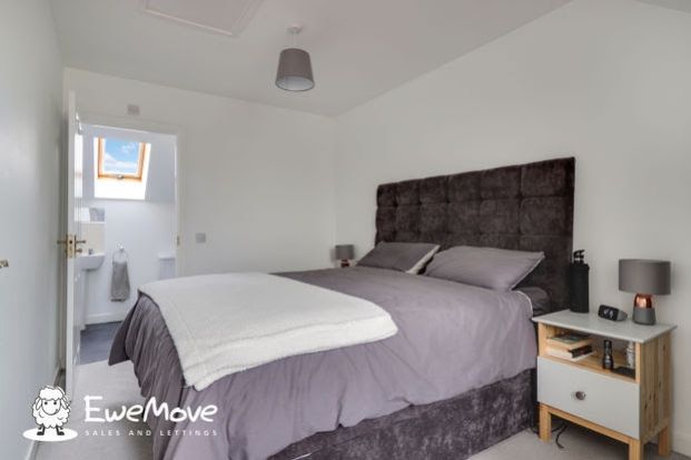 113, Homington Avenue, Swindon photo 4