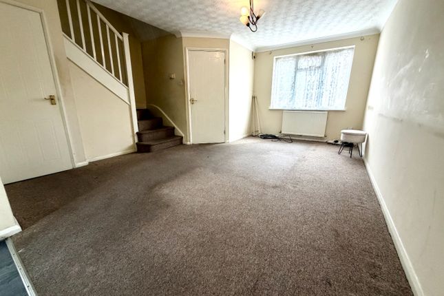 44 Chalkdown, Luton, Bedfordshire photo 2
