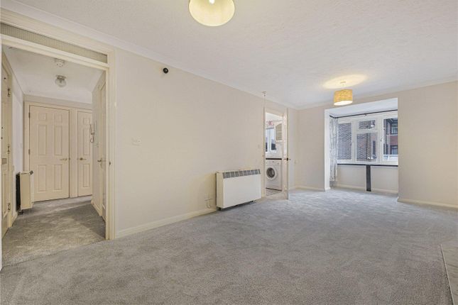 Flat 39, Tudor Court, 210, Main Road, Biggin Hill, Westerham photo 4