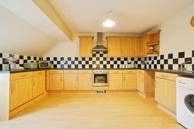 1e, Waters Walk, Bradford photo 3