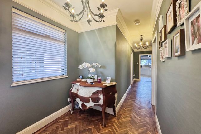 172, Carlton Avenue, Westcliff-On-Sea photo 4