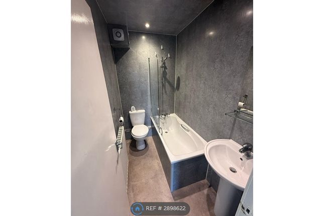 Flat, Belle Vue Crescent, Sunderland photo 5