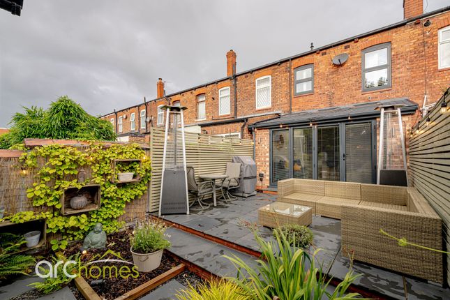 93 Henfold Road, Manchester photo 4