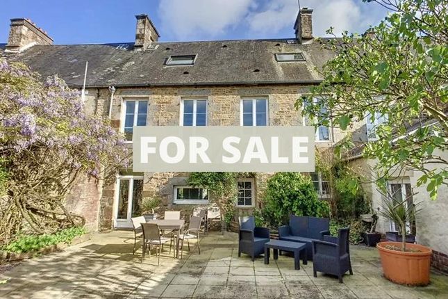 Thumbnail Town house for sale in Vire, Basse-Normandie, 14500, France