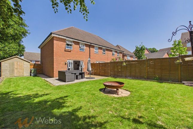 82, Buckmaster Way, Rugeley photo 2