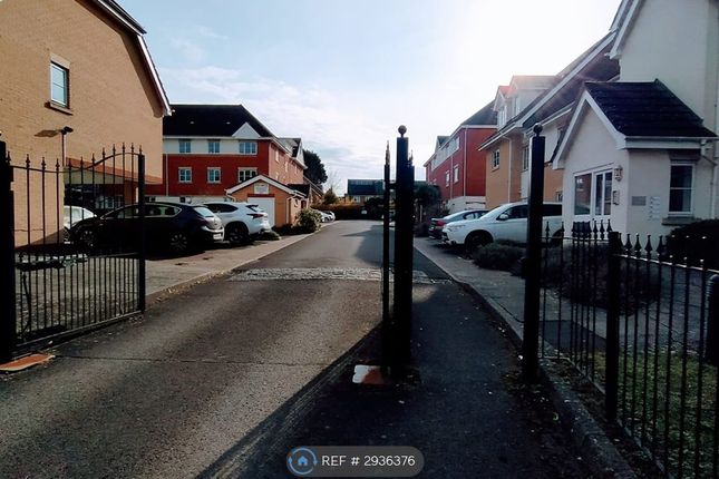 Avenue Heights, Basingstoke Road, Reading photo 2