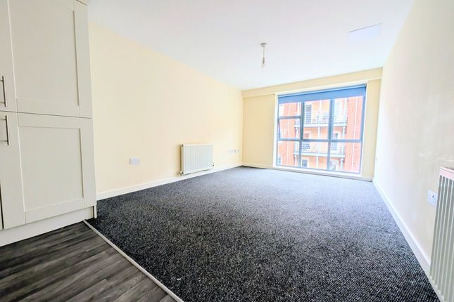 Flat 10 The Point, 100, Cheapside, Birmingham photo 3