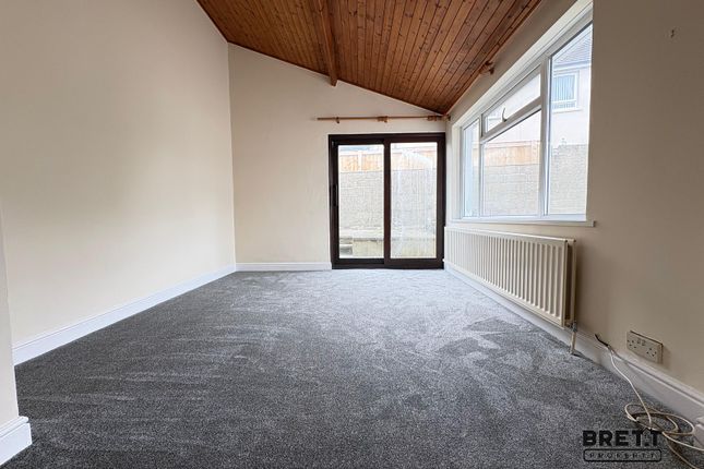 Sandbrook Vale, 67, Pill Road, Milford Haven photo 4