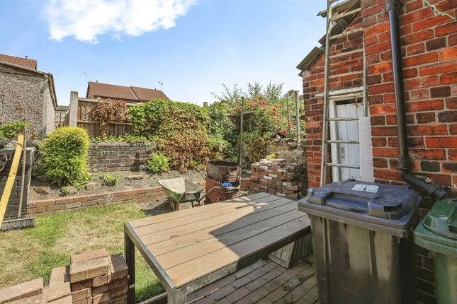 5, Ashwood Road, Rotherham photo 4