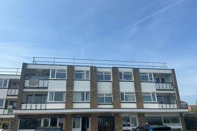 Thumbnail Flat to rent in Antrim Court, Pembury Road, Eastbourne, East Sussex