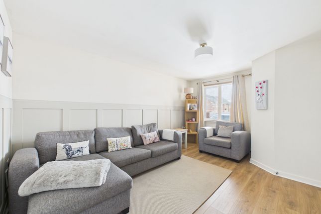 83 Locomotive Drive, Larkhall photo 3