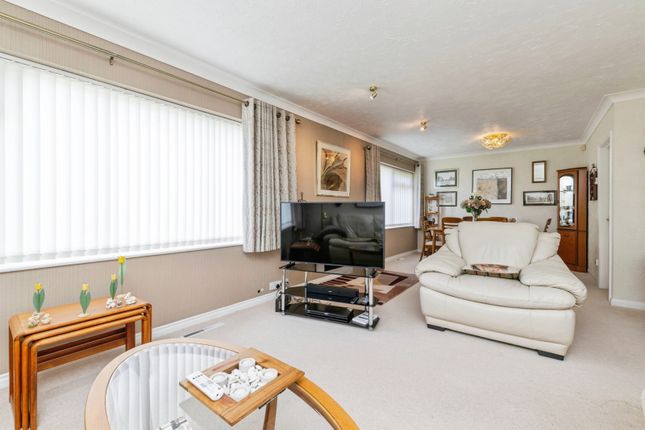 9, Woodlands Drive, Yarm photo 4