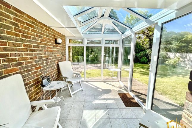226, Cooden Sea Road, Bexhill-on-Sea photo 2