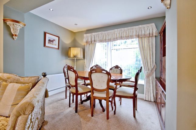 1, Bakers Meadow, Brentwood photo 4