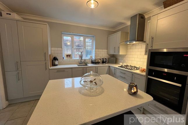 21, Cedar Wood Drive, Porth photo 5