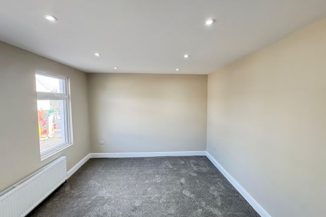 1, Cecil Road, Hounslow photo 3