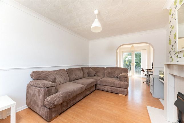 70, Richardson Crescent, West Yorkshire photo 3