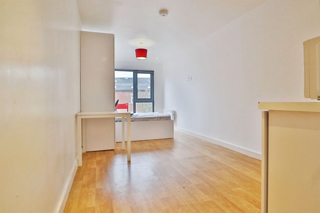 Flat 34, 45, St. Michaels Lane, Leeds photo 3