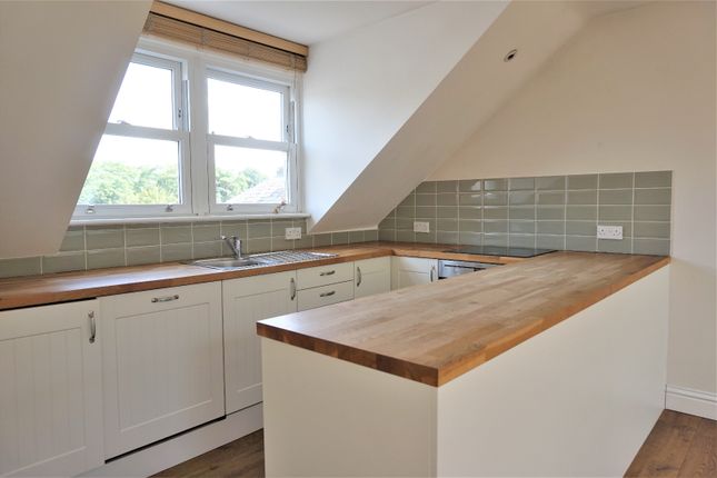 Flat 3, 7, Windmill Road, London photo 4