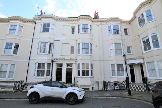 Thumbnail Flat for sale in Clarence Square, Brighton