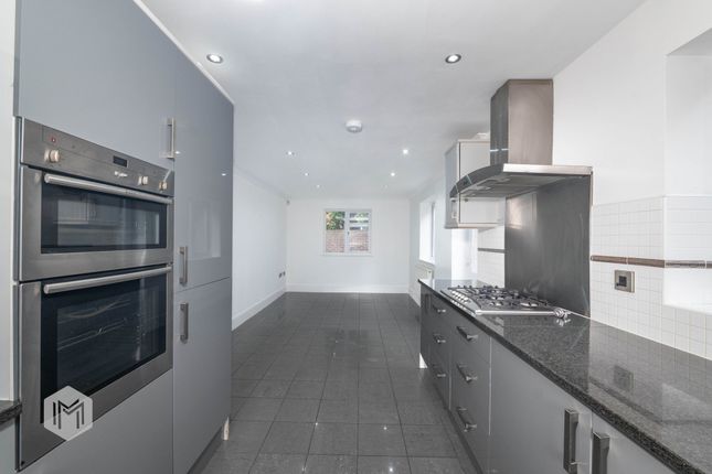 4 Bridle Dell, Bolton photo 5