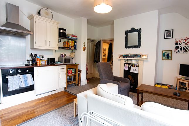 Flat 5 1, Lawn Road, Stafford photo 4