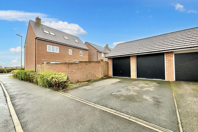 76 Hazel Way, Nantwich photo 4