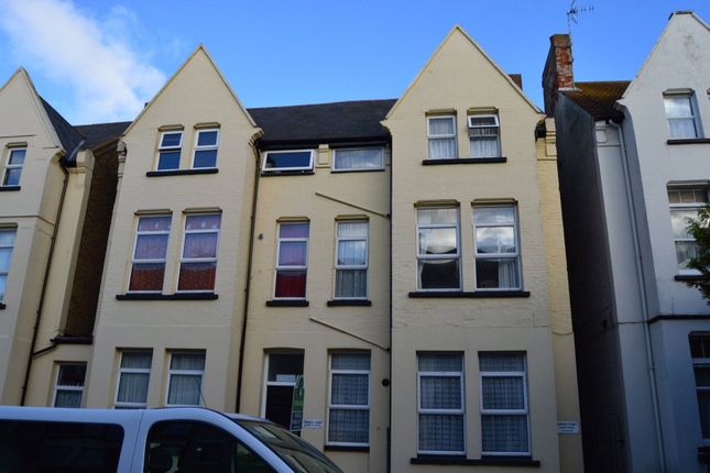 Thumbnail Flat to rent in Norfolk Road, Cliftonville, Margate, Kent