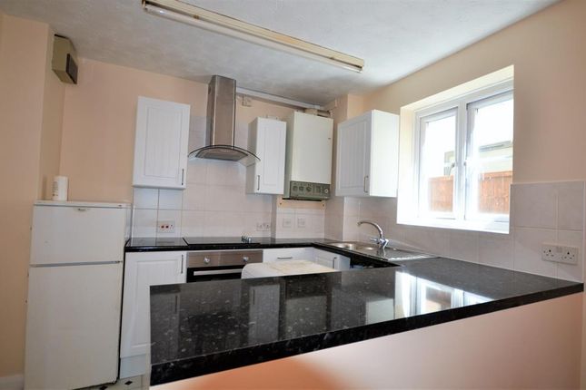 Thumbnail Flat for sale in Shelly Court, Wembley, 3Ba.