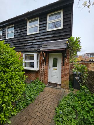 Terraced house to rent in Moreton Avenue, Isleworth