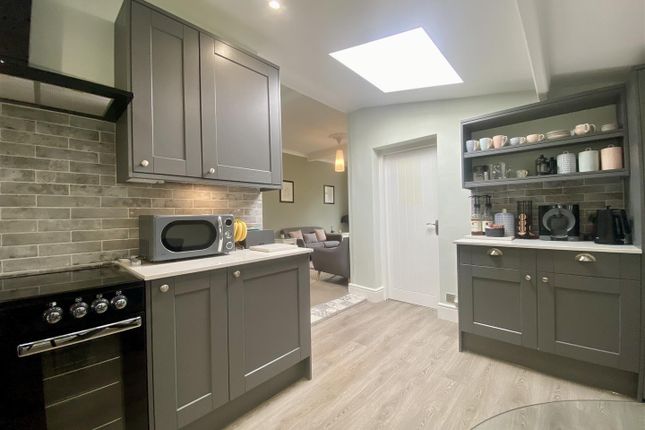 5, Old Elmore Lane, Quedgeley photo 3