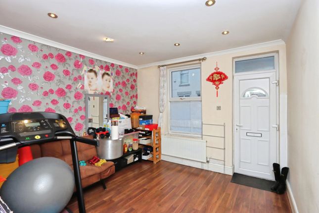 35, Priestley Street, Sheffield photo 2