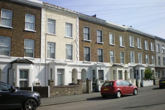 Thumbnail Flat to rent in Clive Road, West Dulwich, London