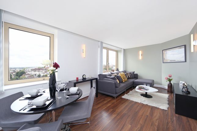 Thumbnail Flat for sale in King's Road, Chelsea