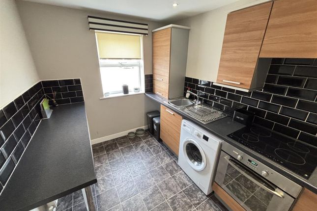 18, Philip Avenue, Bowburn photo 4