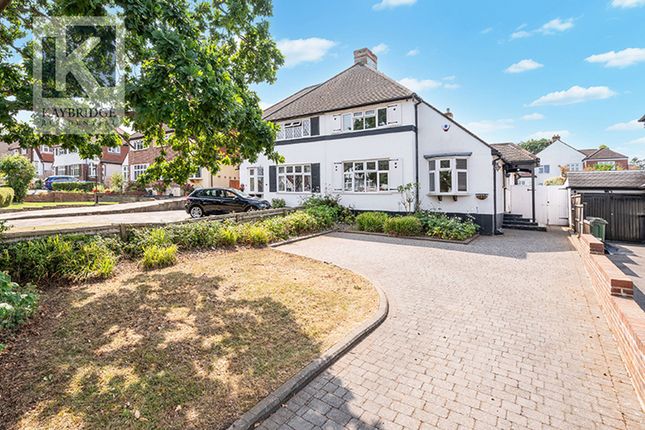 Oaks Avenue, Worcester Park - Kt4 8Xg