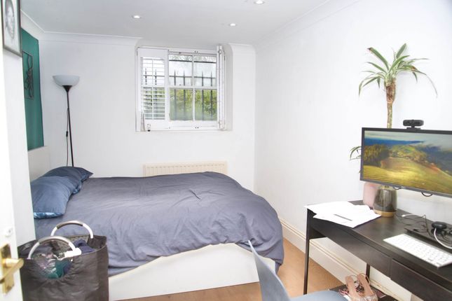 Flat for sale in Lantern House, Connaught Mews