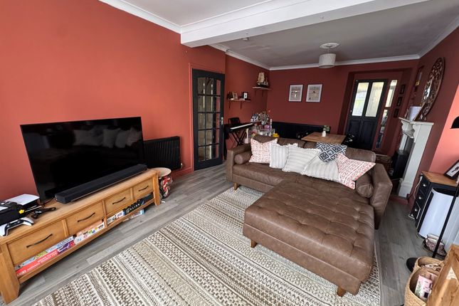 16, Clifton Street, Treorchy photo 3