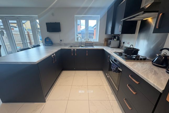 18, Banbury Drive, Peterborough photo 4