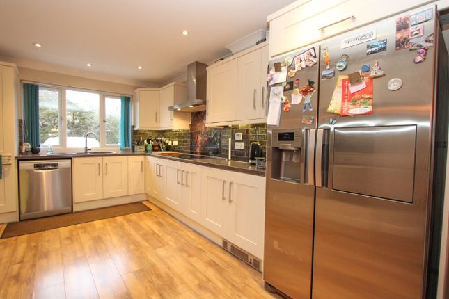 56, Lark Rise, Yate photo 2