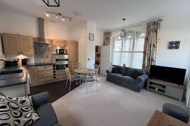 44, Sarno Square, Abergavenny photo 2