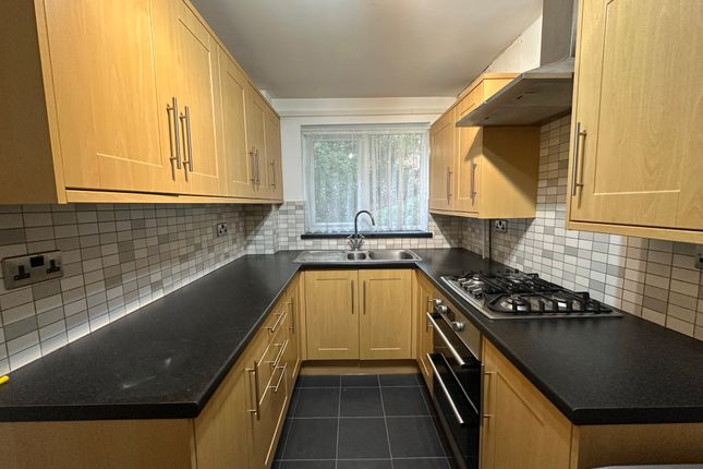 10, HEMEL HEMPSTEAD photo 3
