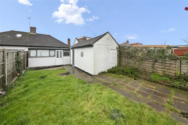 31, Cavendish Avenue, Ruislip photo 2