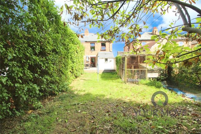 11, Willow Road, Bedfordshire photo 4