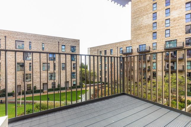 Kingfisher Heights, 2,Flat 109, Bramwell Way, London photo 5