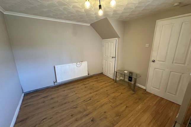 1, Weavers Cottages, Clay Road, Great Yarmouth photo 3